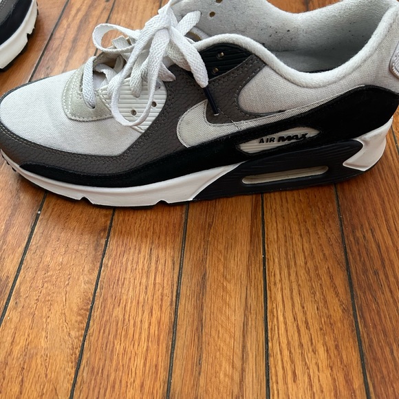 Nike Air Max Sneakers in Black and White - Picture 6 of 7